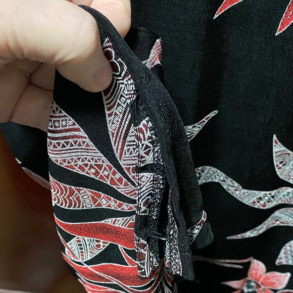 Maggie Barnes vintage plus size 2X Black and Red white floral Tunic Top - Picture 7 of 16